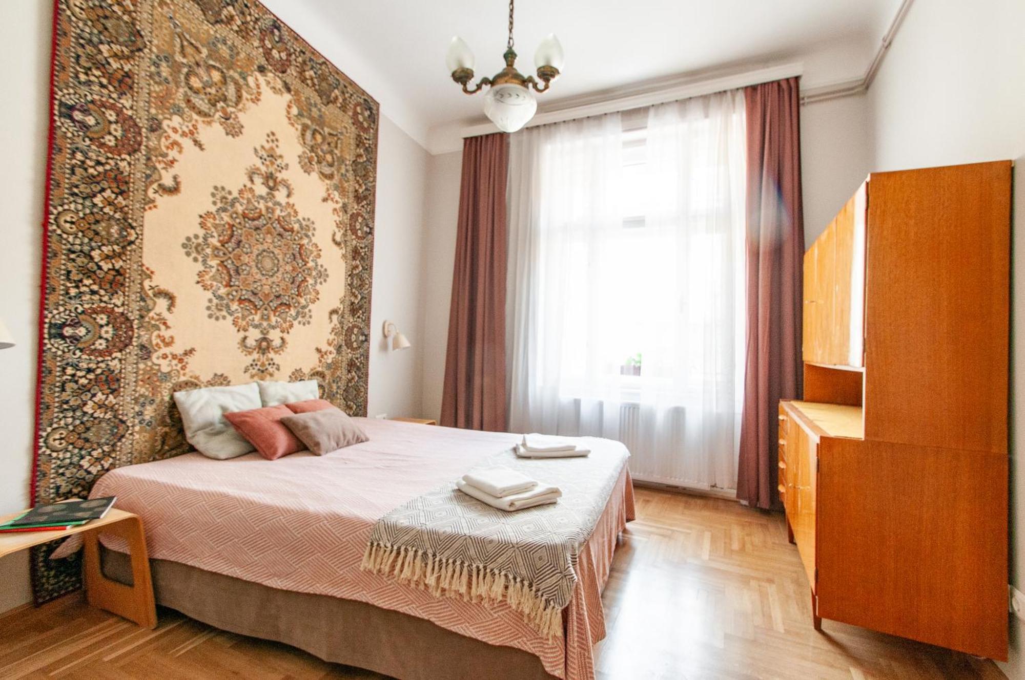 Spacious Family Suite Along River Side, In The Heart Of Buda Budapest Eksteriør billede