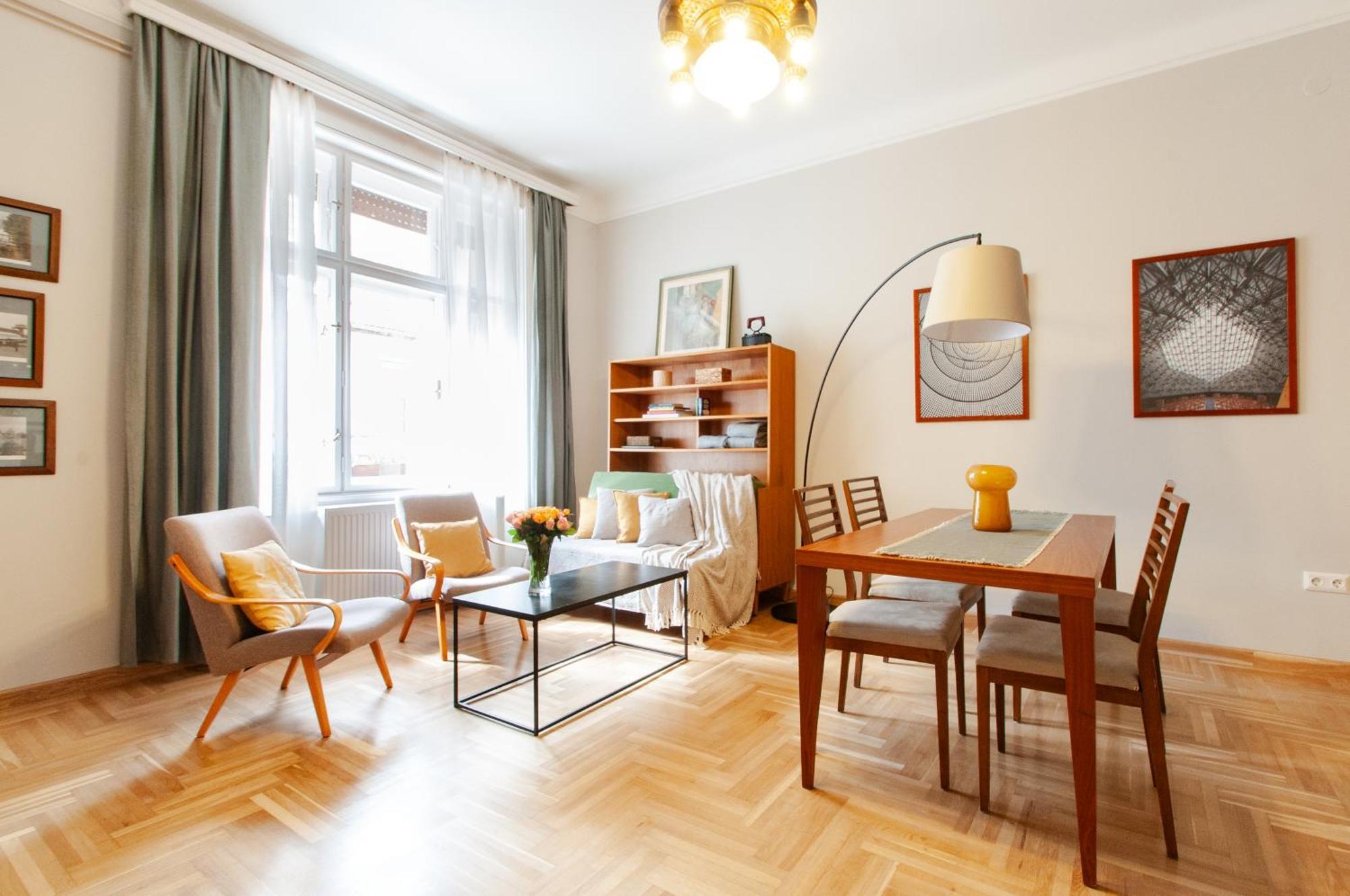 Spacious Family Suite Along River Side, In The Heart Of Buda Budapest Eksteriør billede