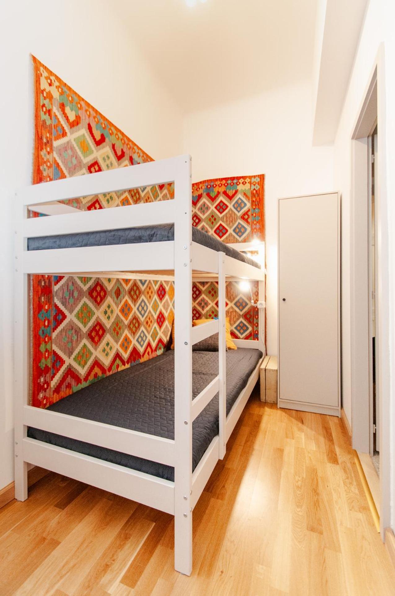 Spacious Family Suite Along River Side, In The Heart Of Buda Budapest Eksteriør billede